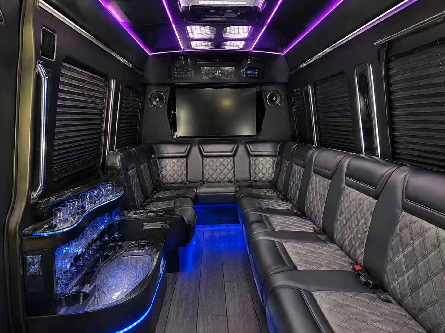 las vegas prom venues and how a bus makes every stop easier